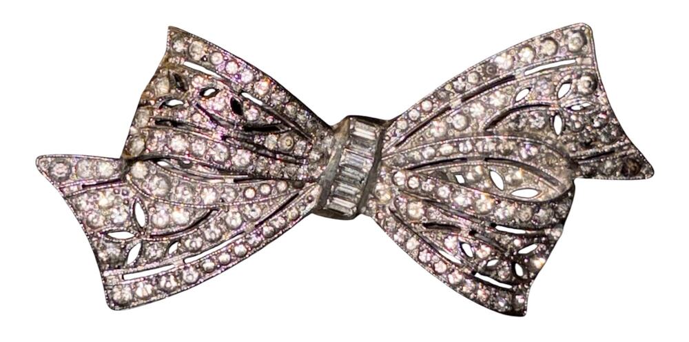 Vintage 40-50s TKF Art Deco Rhodium Plated & Diamante Rhinestone Bowknot Brooch
